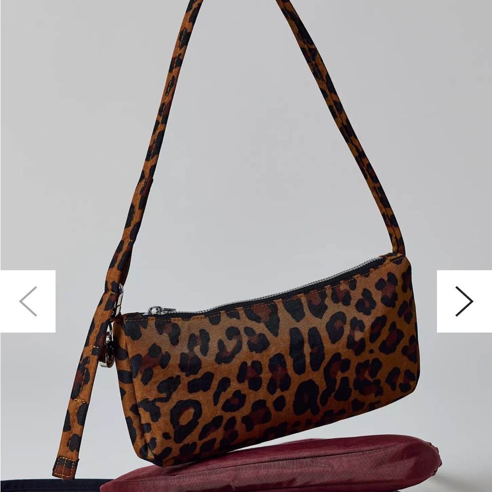 NWT BAGGU Leopard Print Pouchette - Picture 4 of 5